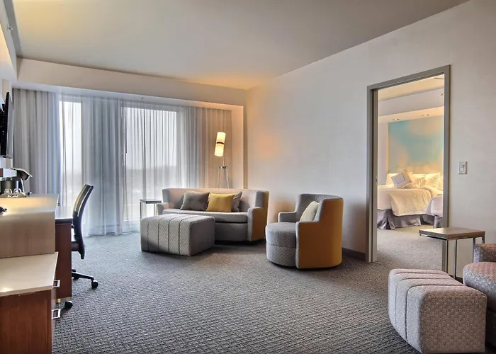 Courtyard By Marriott Quebec City